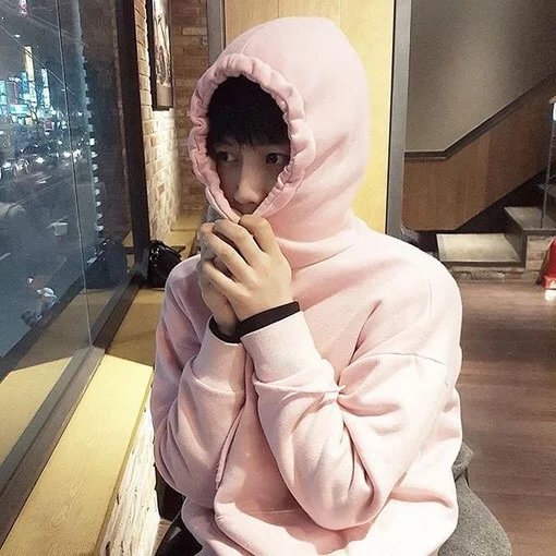 万贞婕维