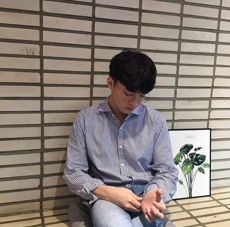 伏博梵雯