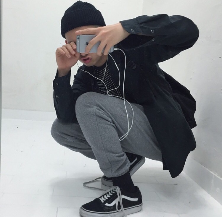 桑瑶弘莺