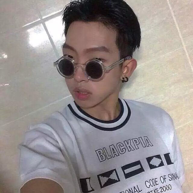 柳睿爱惠